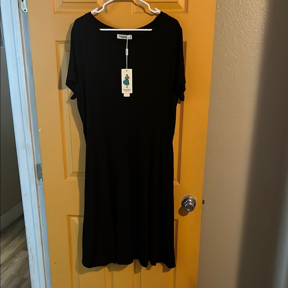 US 16 NEMIDOR BLACK SHORT SLEEVE DRESS